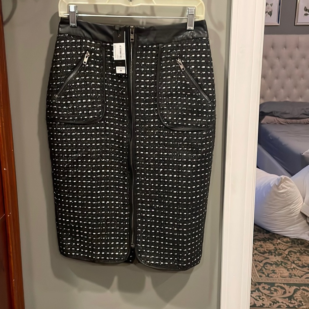GRACIA below the knee skirt